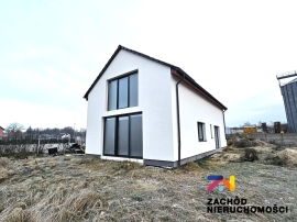 Dom w stanie deweloperskim w Ochli